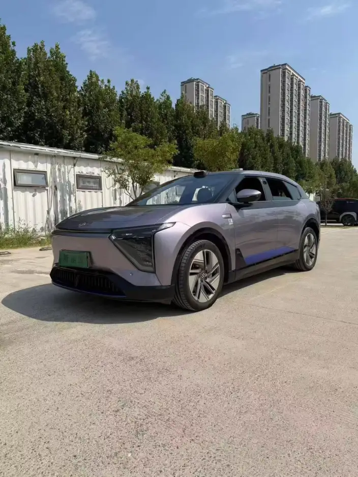 HiPhi HiPhi Y 2023 Model 560km Elite Edition – фото 1