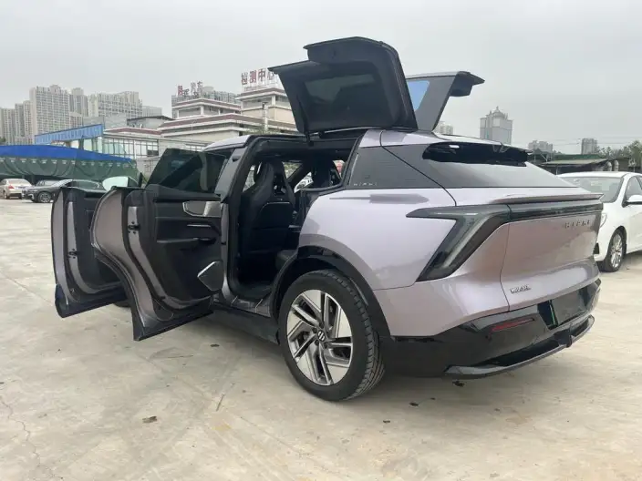 HiPhi HiPhi Y 2023 Model 560km Elite Edition – фото 6
