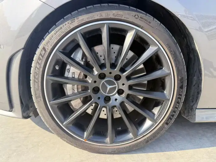 Mercedes-Benz CLA AMG 2023 Model AMG CLA 35 4MATIC – фото 9