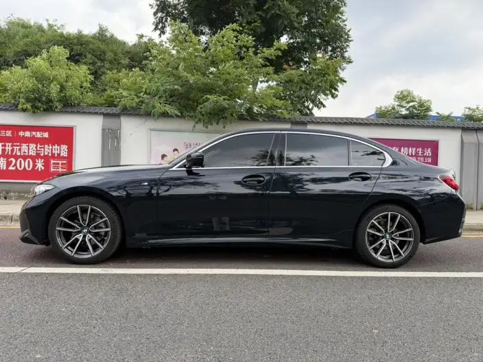 BMW 3 Series 2023 Model 320Li M Sports Set – фото 4