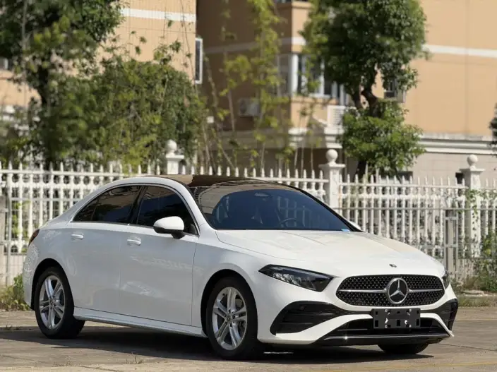 Mercedes-Benz A-class 2025 Model A 180 L – фото 3