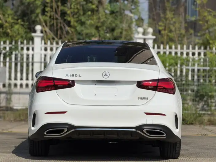 Mercedes-Benz A-class 2025 Model A 180 L – фото 6