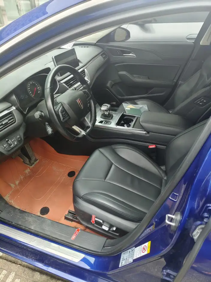 Hongqi H5 Classic 2022 Model Classic Model 1.8T Automatic Smart Flag Enjoy Edition – фото 5