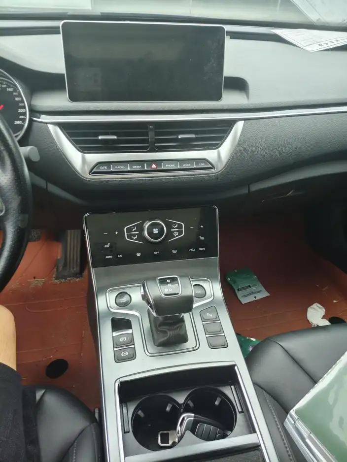 Hongqi H5 Classic 2022 Model Classic Model 1.8T Automatic Smart Flag Enjoy Edition – фото 6