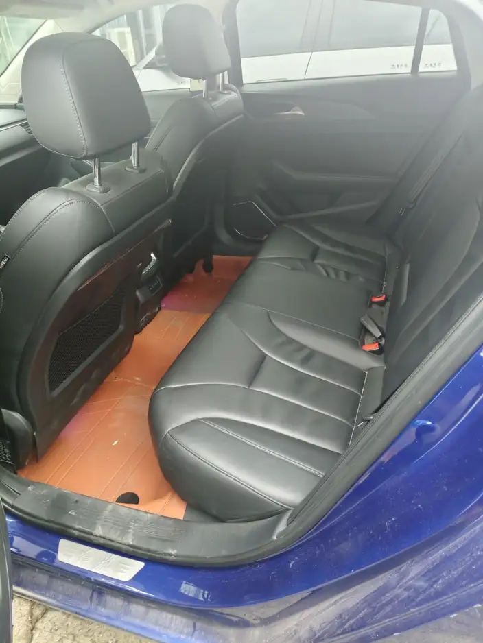 Hongqi H5 Classic 2022 Model Classic Model 1.8T Automatic Smart Flag Enjoy Edition – фото 10