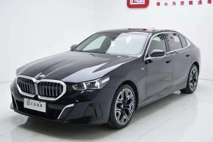 BMW 5 Series 2025 Model 530Li Exclusive Model M Sports Set – фото 10