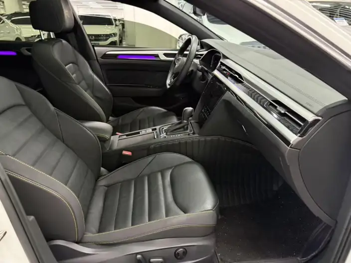 Volkswagen CC 2023 Model 380TSI Eye-catching version – фото 10