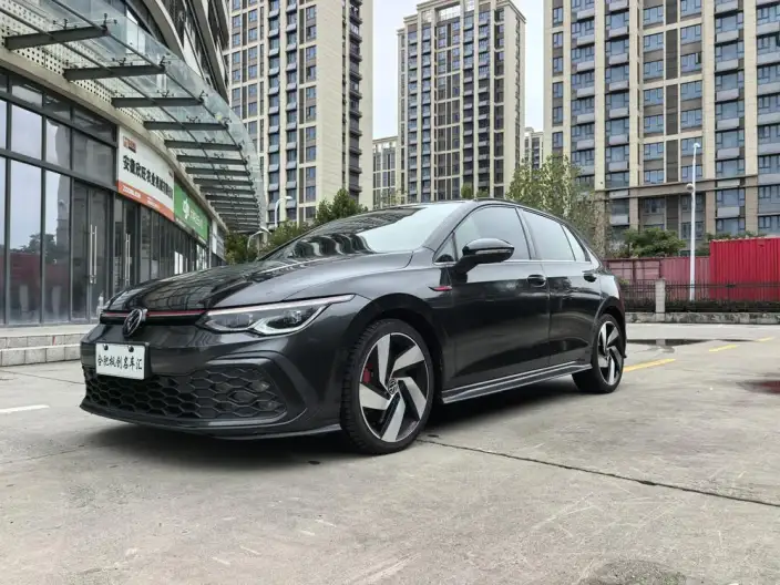 Volkswagen Golf GTI 2023 Model 380TSI DSG GTI – фото 1