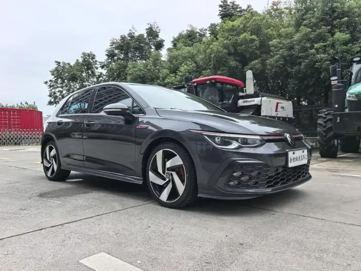 Volkswagen Golf GTI 2023 Model 380TSI DSG GTI – фото 3