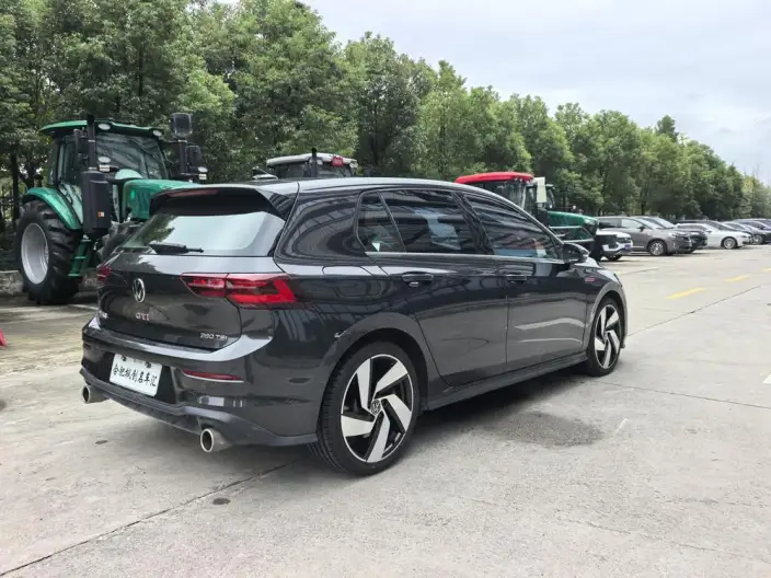 Volkswagen Golf GTI 2023 Model 380TSI DSG GTI – фото 6