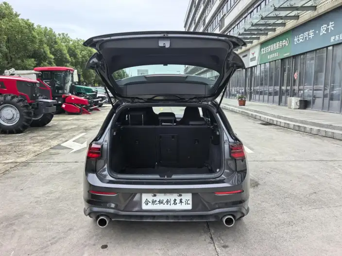 Volkswagen Golf GTI 2023 Model 380TSI DSG GTI – фото 9