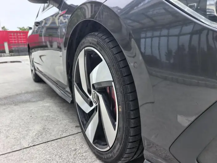 Volkswagen Golf GTI 2023 Model 380TSI DSG GTI – фото 10
