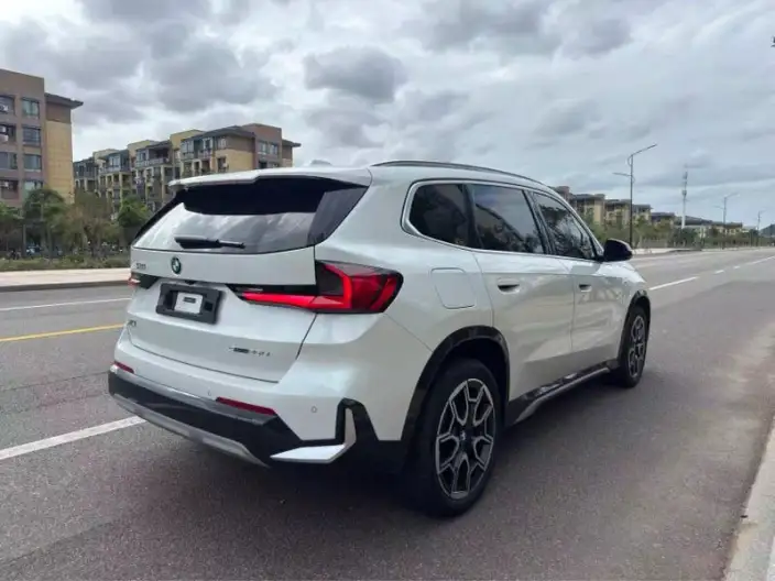 BMW X1 2023 Model sDrive25Li X Design Set – фото 6