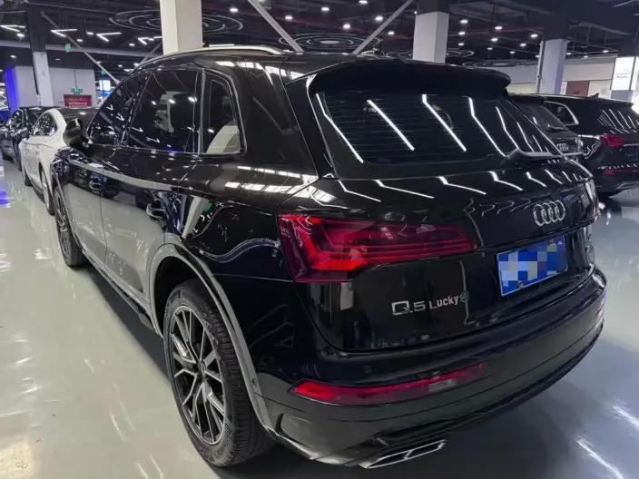 Audi Q5L 2023 Model 45T Luxury Dynamic Model – фото 3