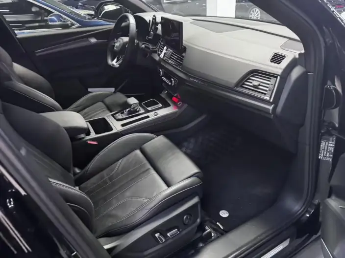 Audi Q5L 2023 Model 45T Luxury Dynamic Model – фото 8