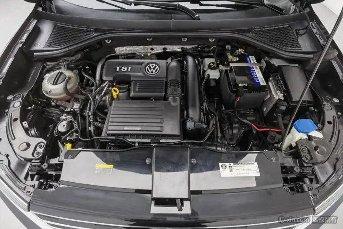 Volkswagen T-Roc 2020 Model 280TSI DSG 2WD Comfort Model – фото 5