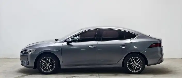 Qin Plus EV 2024 Model Honor Edition 510KM Leading Model – фото 4