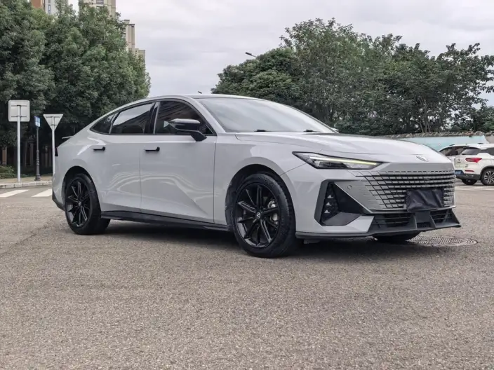 Changan UNI-V 2022 Model 1.5T Noble Model