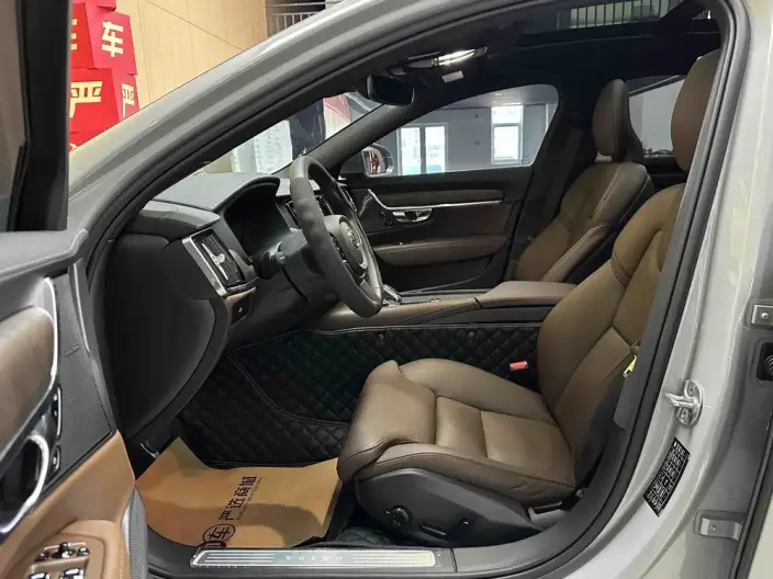 Volvo S90 2024 Model B5 Smart Range Deluxe Edition – фото 10