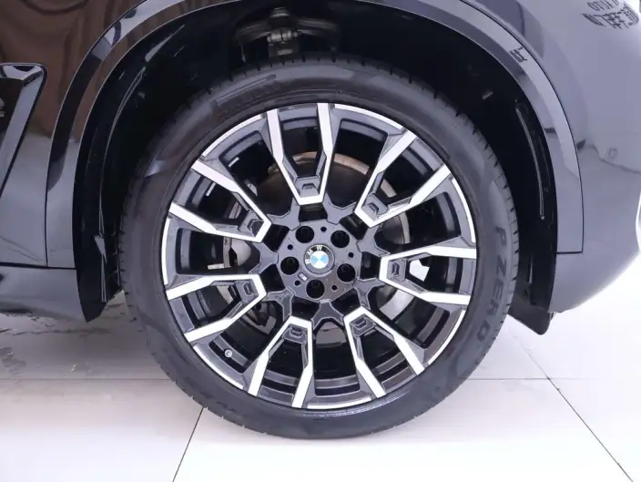 BMW X5 2023 Model xDrive40Li M Sports Night Set – фото 5