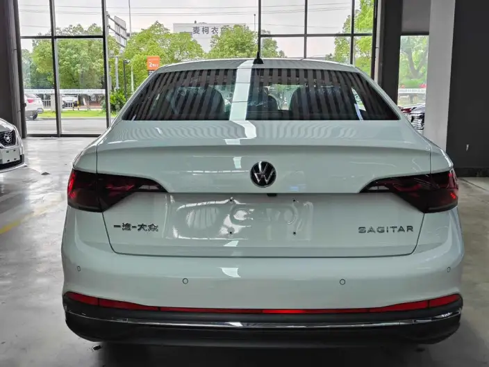 Volkswagen Sagitar 2025 Model 200TSI DSG Flying Version – фото 5