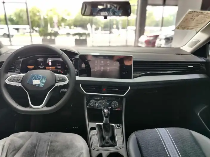 Volkswagen Sagitar 2025 Model 200TSI DSG Flying Version – фото 8