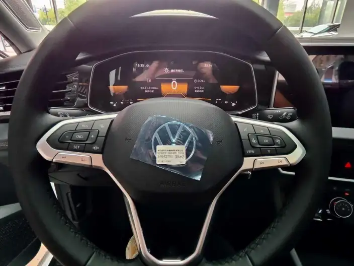 Volkswagen Sagitar 2025 Model 200TSI DSG Flying Version – фото 10