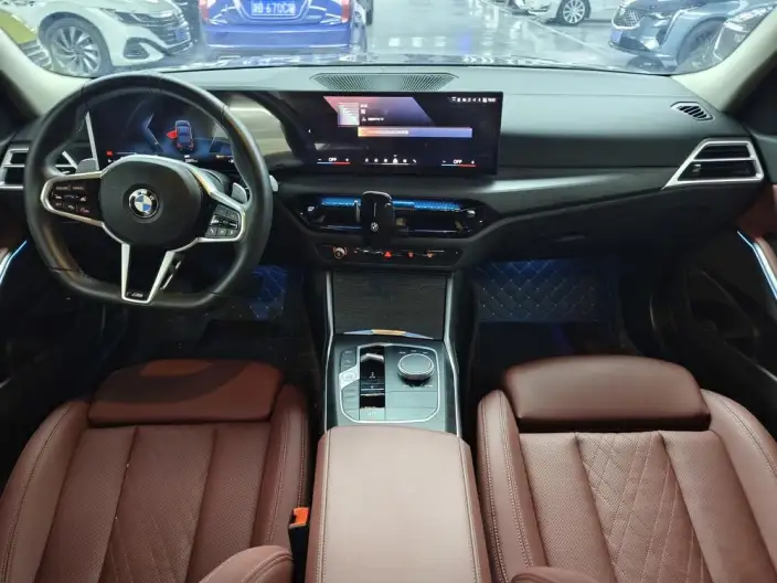 BMW 3 Series 2025 Model 325Li M Sports Set – фото 9