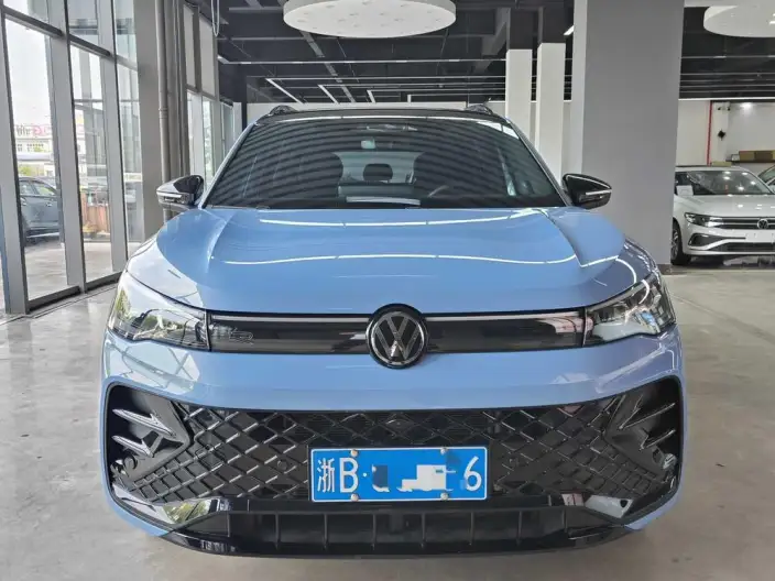 Volkswagen Tiguan L 2025 Model Pro 380TSI 4WD R-Line Zhizun Edition – фото 2