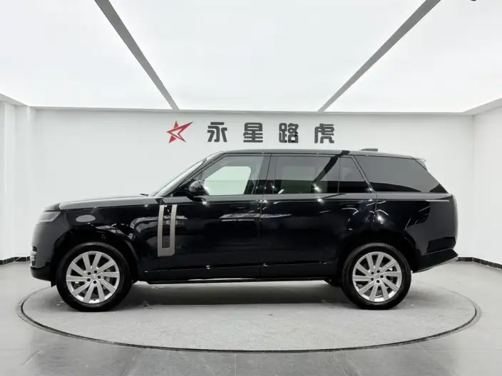 Range Rover 2025 Model 3.0 L6 400PS Shengshi Extended Edition