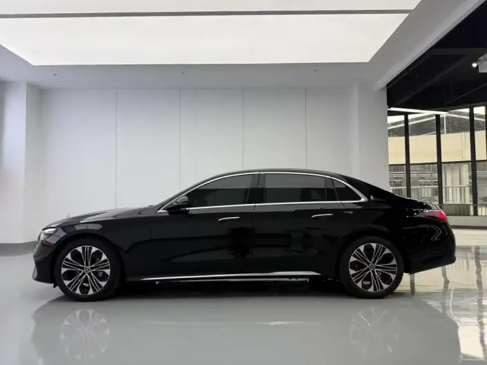Mercedes-Benz E-Class 2025 Model E 300 L Luxury Model sedan – фото 4