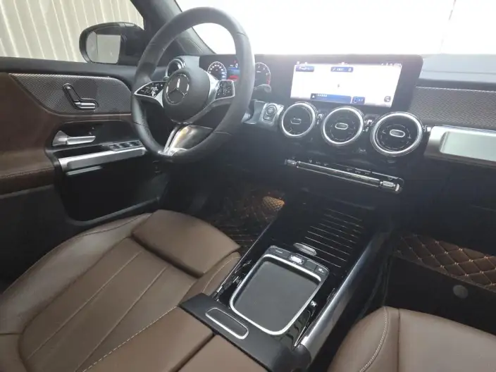 Mercedes-Benz GLB 2025 Model GLB 200 Dynamic Model – фото 10