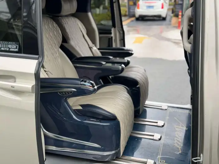 Buick GL8 2021 Model ES Luzun 653T Comfort Model – фото 7