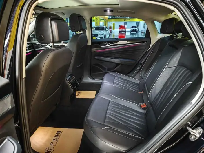 Volkswagen Passat 2023 Model Facelift 330TSI Elite Edition – фото 9