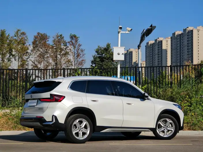 BMW X1 2023 Model sDrive20Li X Design Set – фото 5