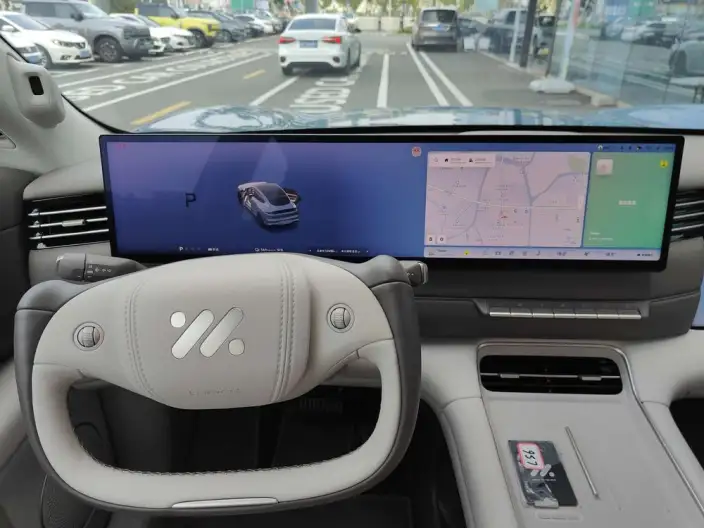 IM LS6 2026 Model EV Max – фото 9