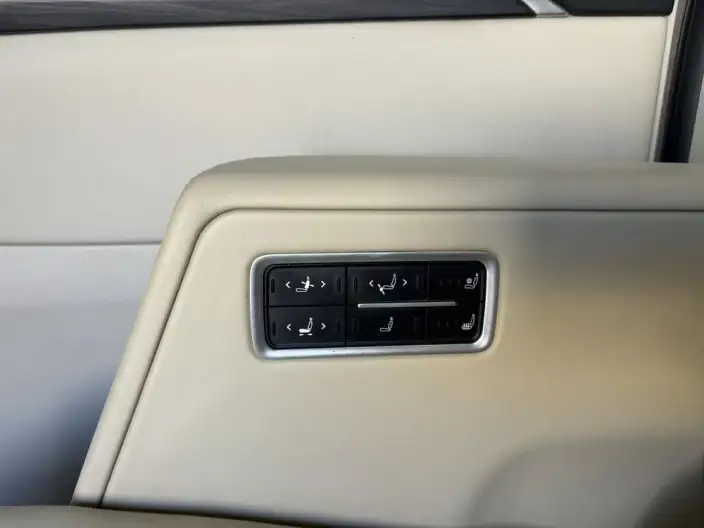Buick GL8 2023 Model ES Luzun 2.0T Comfort Model – фото 10