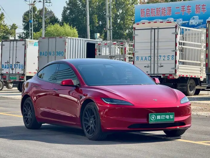 Model 3 2023 Model Long Battery Life Pro All-wheel drive version – фото 3