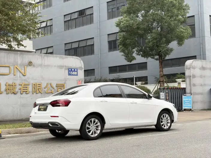 Geely Emgrand 2021 Model UP 1.5L CVT Pilot Edition – фото 7