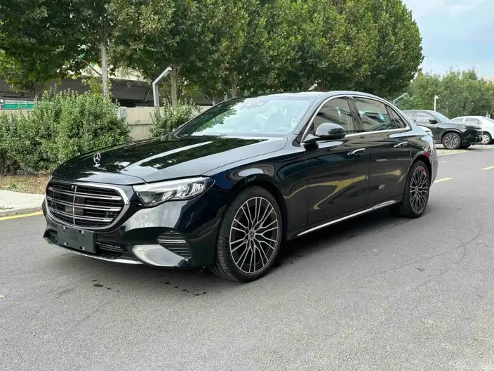 Mercedes-Benz E-Class 2026 Model E 300 L Fashion Model sedan – фото 1