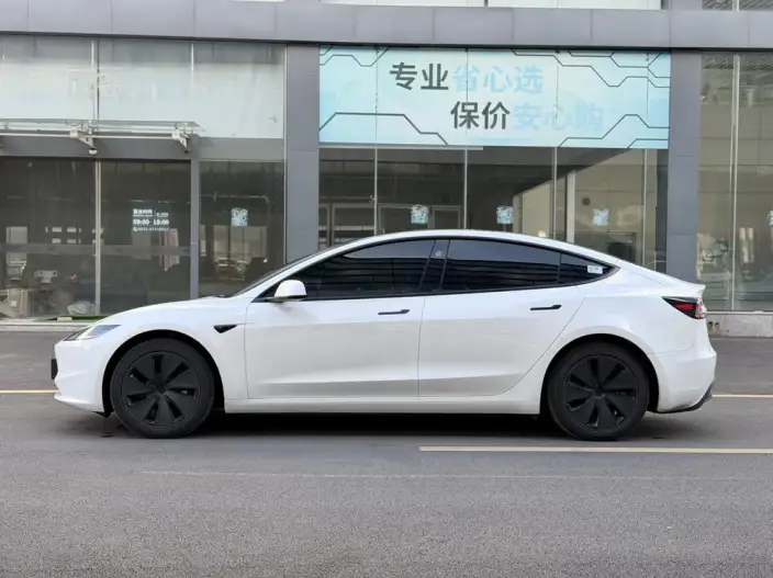 Model 3 2025 Model Facelift Rear-wheel drive version