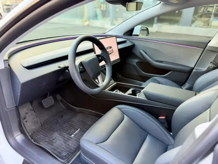 Model 3 2025 Model Facelift Rear-wheel drive version – фото 9