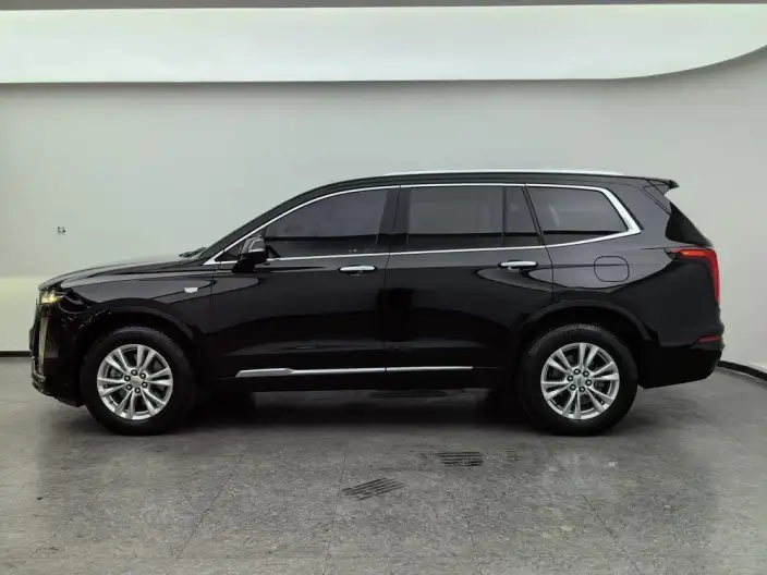 Cadillac XT6 2022 Model 2.0T VI seat 4WD Fashion Model