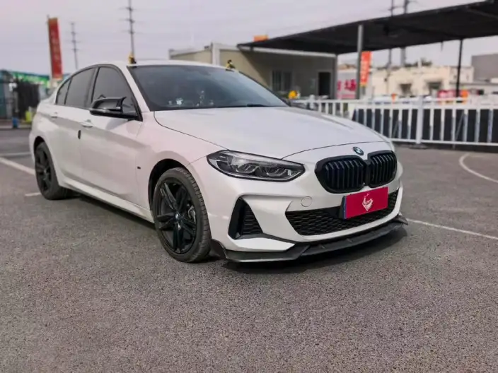 BMW 1 Series 2023 Model 125i M Sports Night Edition – фото 3