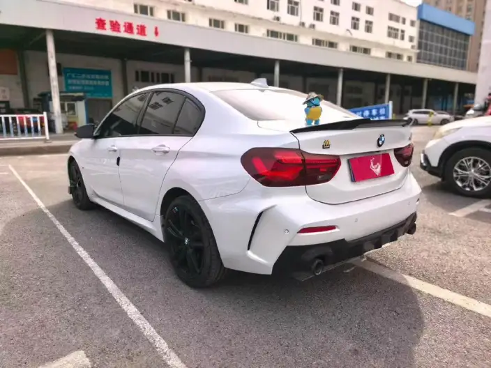 BMW 1 Series 2023 Model 125i M Sports Night Edition – фото 4