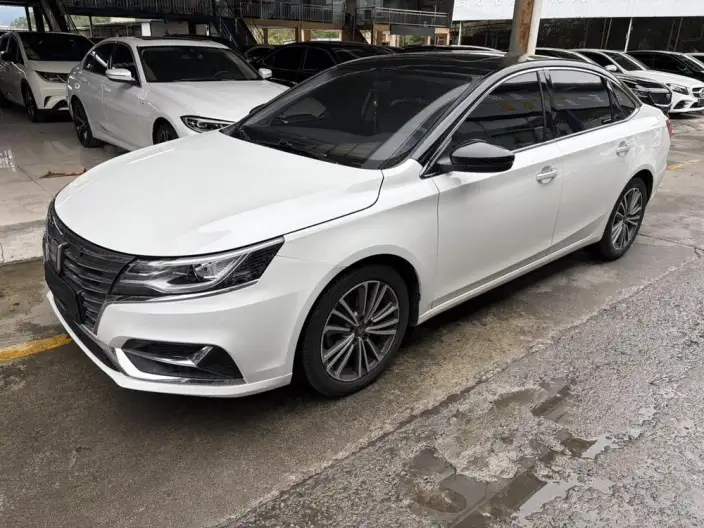 Roewe i6 Classic 2020 Model PLUS 1.6L CVT 4G Connected Honor Ultimate Edition
