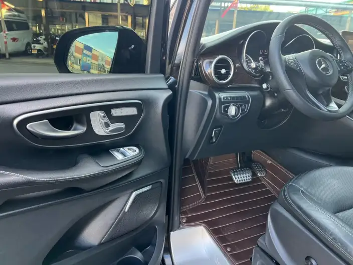 Mercedes-Benz V-Class 2020 Model V 260 Premium Edition – фото 7