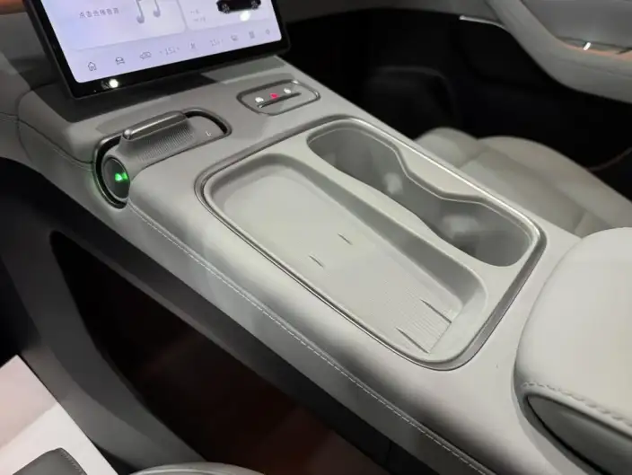 NIO ES6 2024 Model 75kWh – фото 8