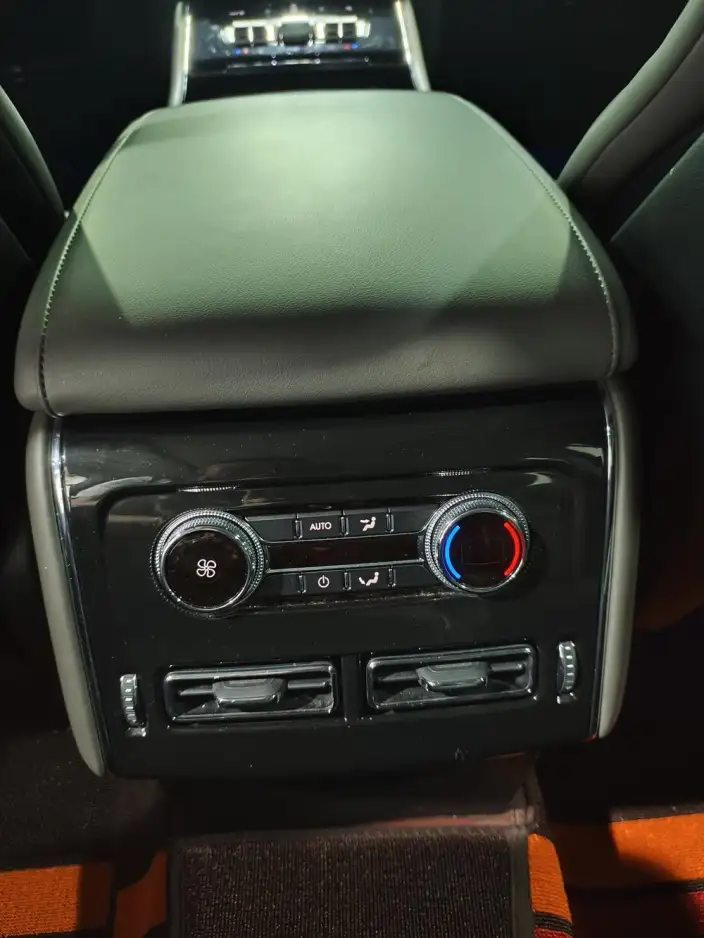 Aviator 2024 Model 3.0T V6 4WD Elegant Edition VII seat – фото 7