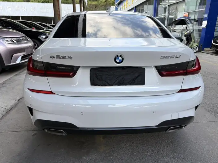 BMW 3 Series 2022 Model 325i M Sports Set – фото 5